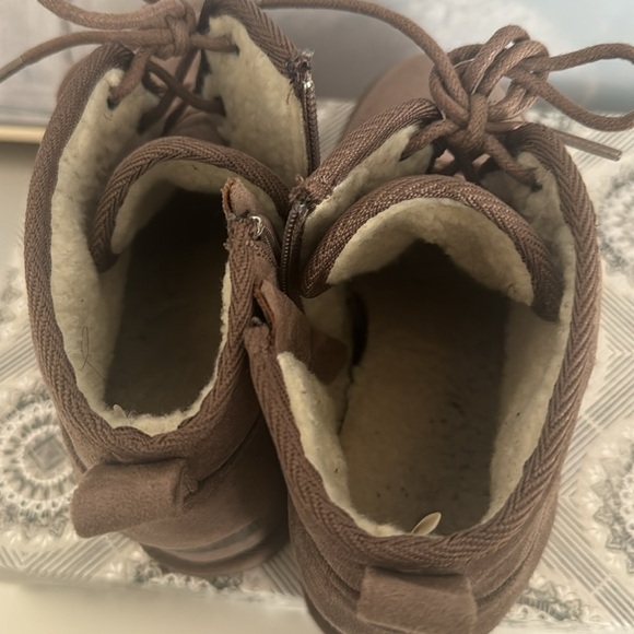 Dunes wedge booties. Brown, size 8 - Picture 3 of 5